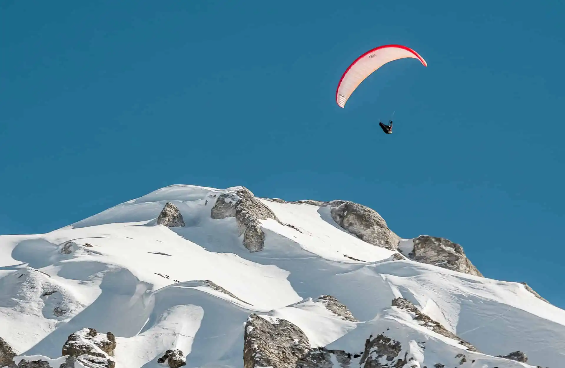paragliding in Tignes ©andyparant