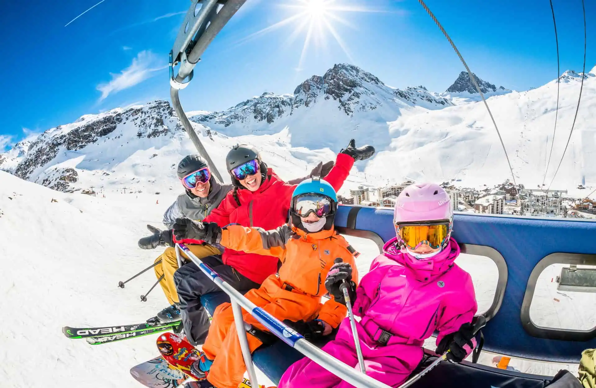 Child on ski lift in tignes ®andyparant