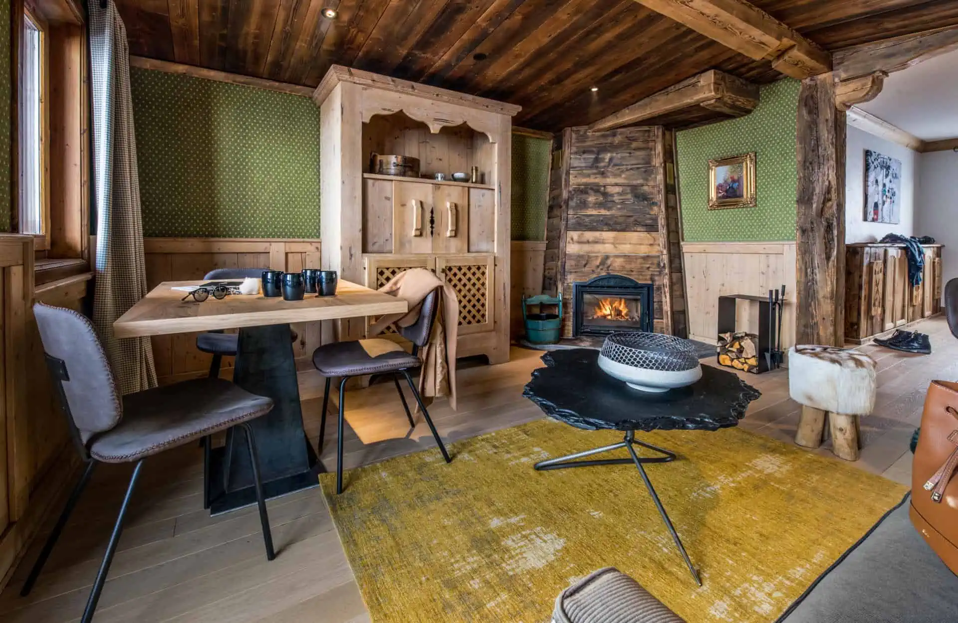 Montana Tignes Suite - Living Room Suites