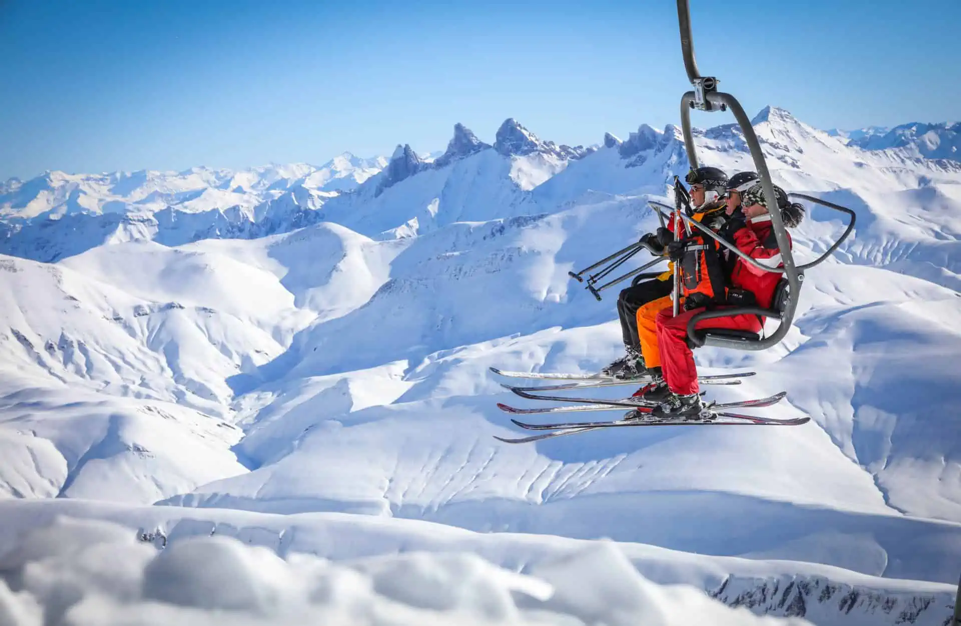 Chairlift at Alpe d'Huez - Cyrille Quintard